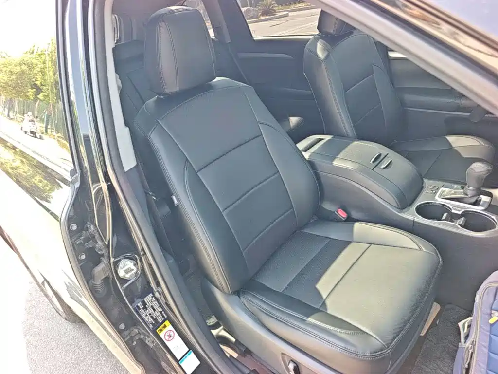 Toyota Highlander — миниатюра 25