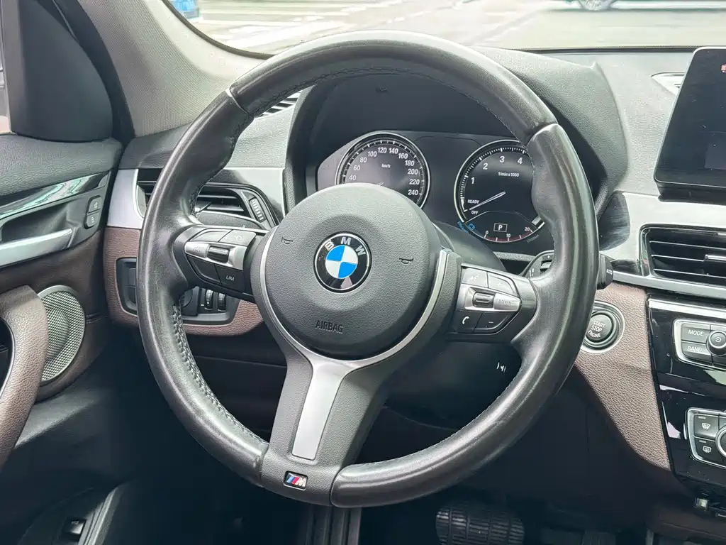 BMW X1 — миниатюра 10
