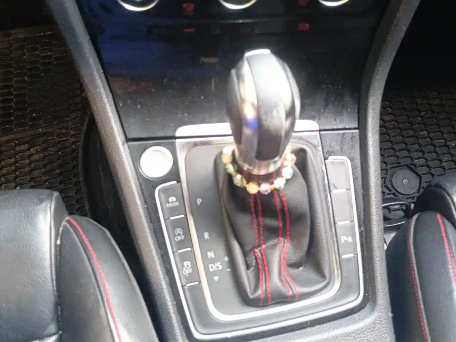 Volkswagen Golf GTI — миниатюра 16