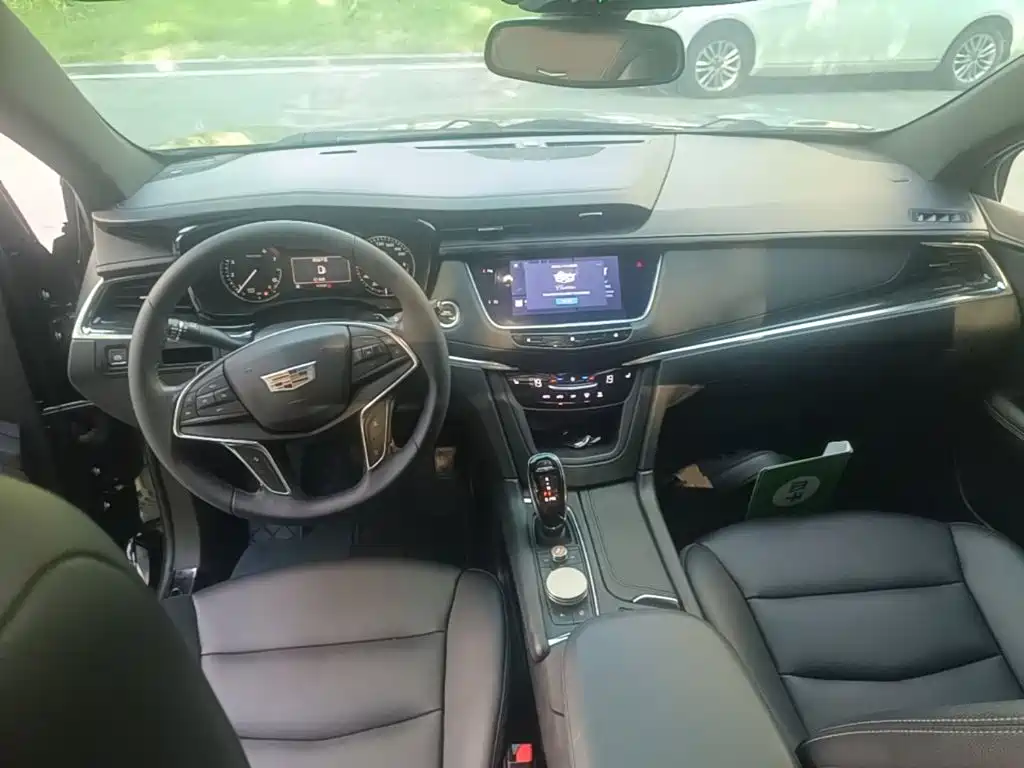 Cadillac XT5 — миниатюра 10