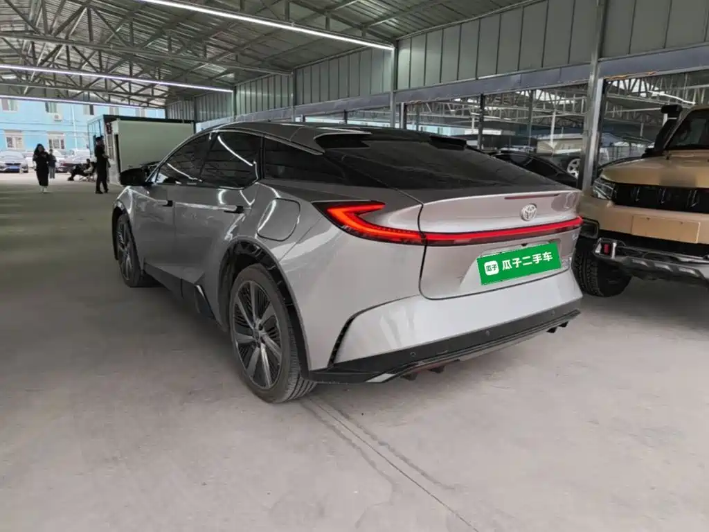 Toyota bZ5 — миниатюра 5
