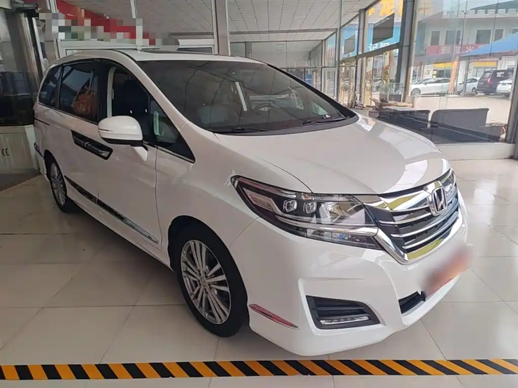 Honda Elysion 2016 2.4L