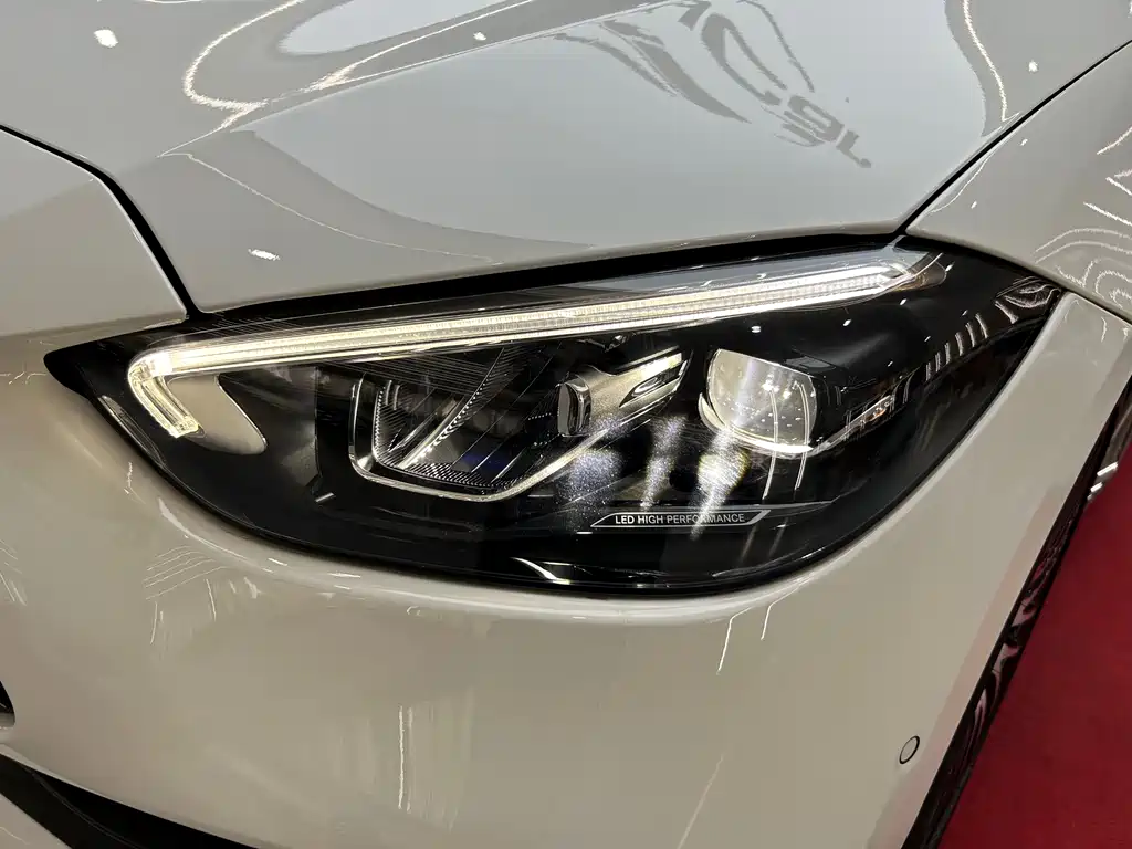 Mercedes-Benz C-Class — миниатюра 33
