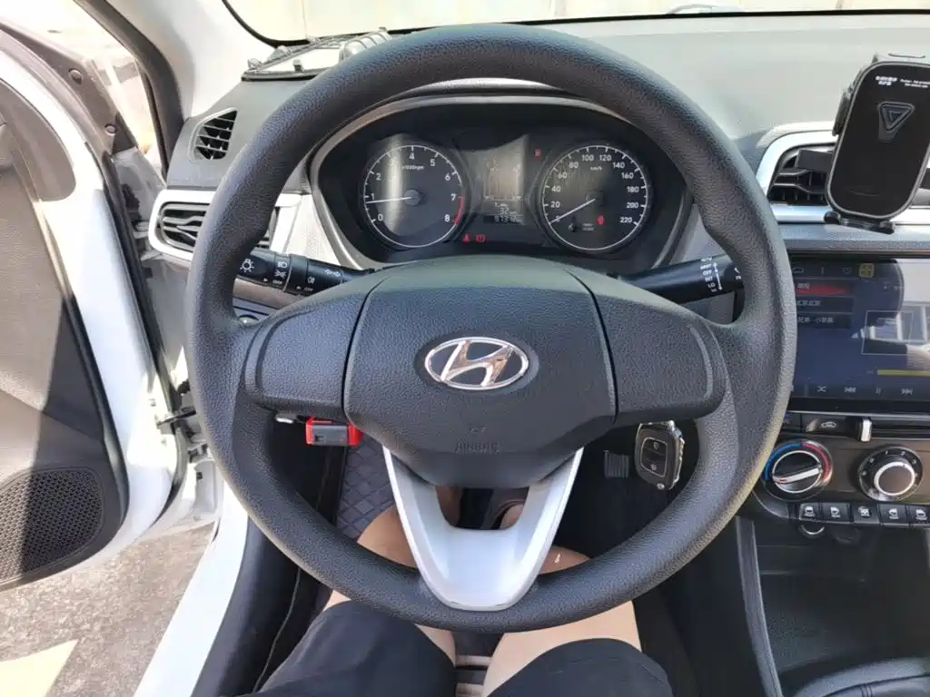 Hyundai Verna — миниатюра 11
