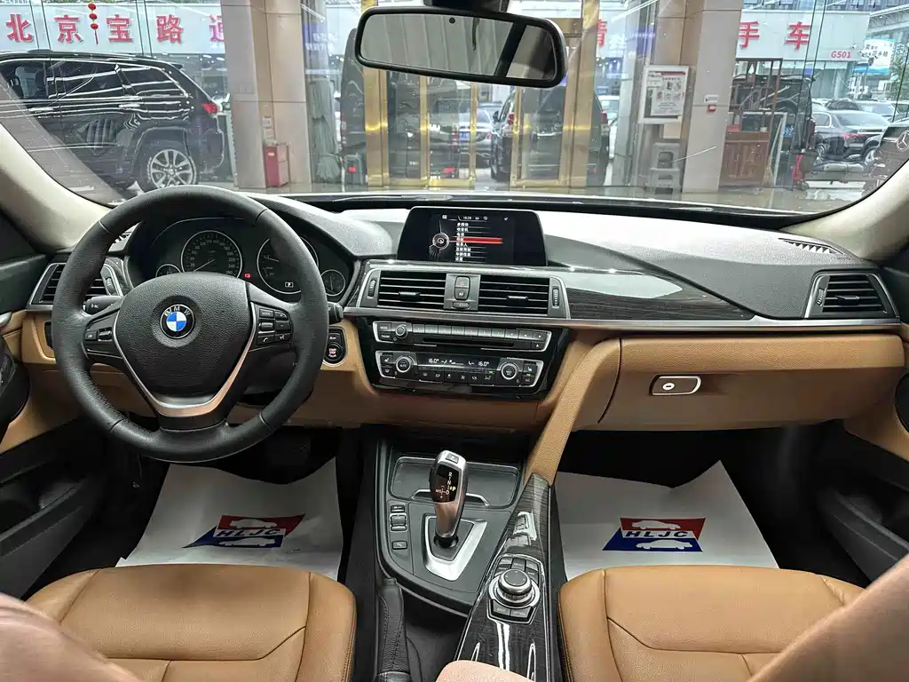 BMW 3 Series GT — миниатюра 9