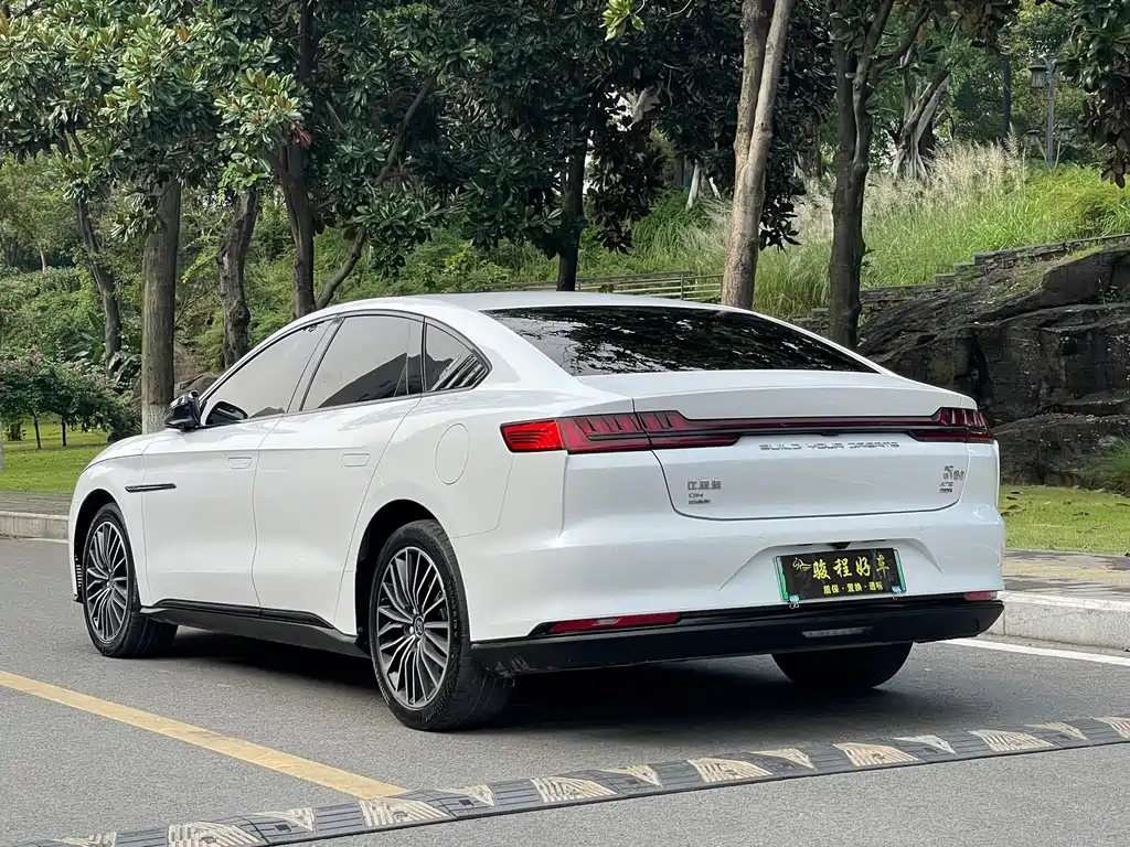 BYD Han — миниатюра 5