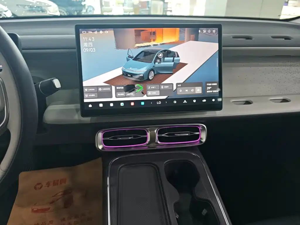 Leapmotor Leapmotor B01 — миниатюра 13