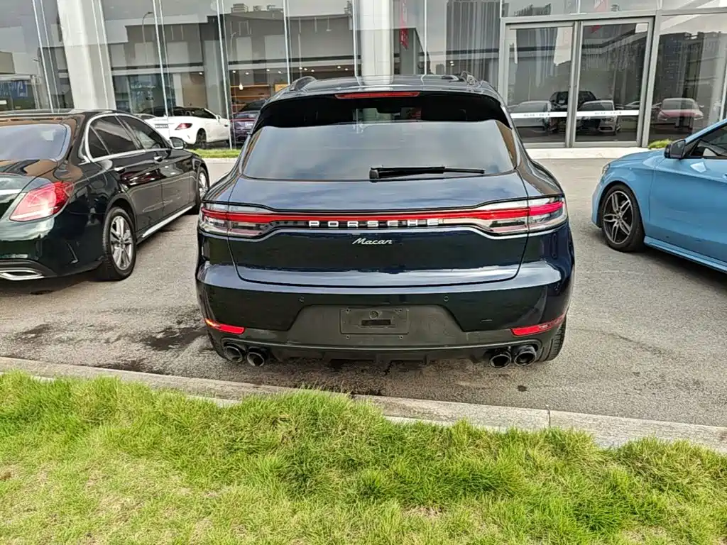 Porsche Macan — миниатюра 6