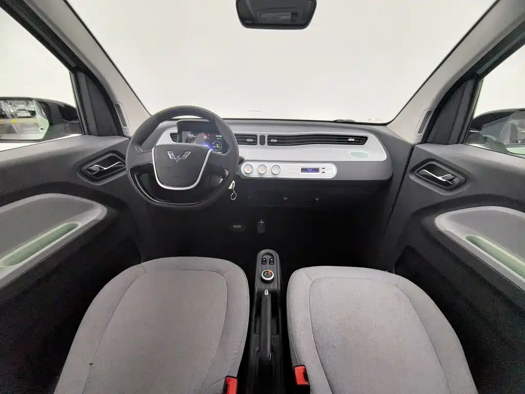 Wuling MINIEV — миниатюра 5