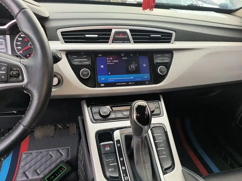Geely Boyue — миниатюра 13
