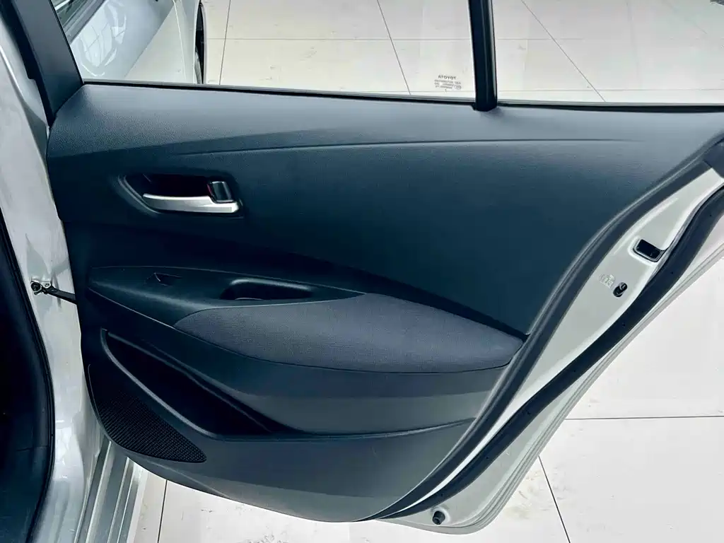 Toyota Corolla — миниатюра 13