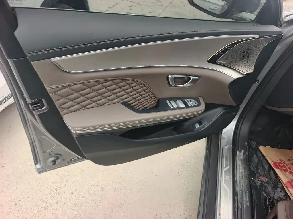 BYD Han — миниатюра 6