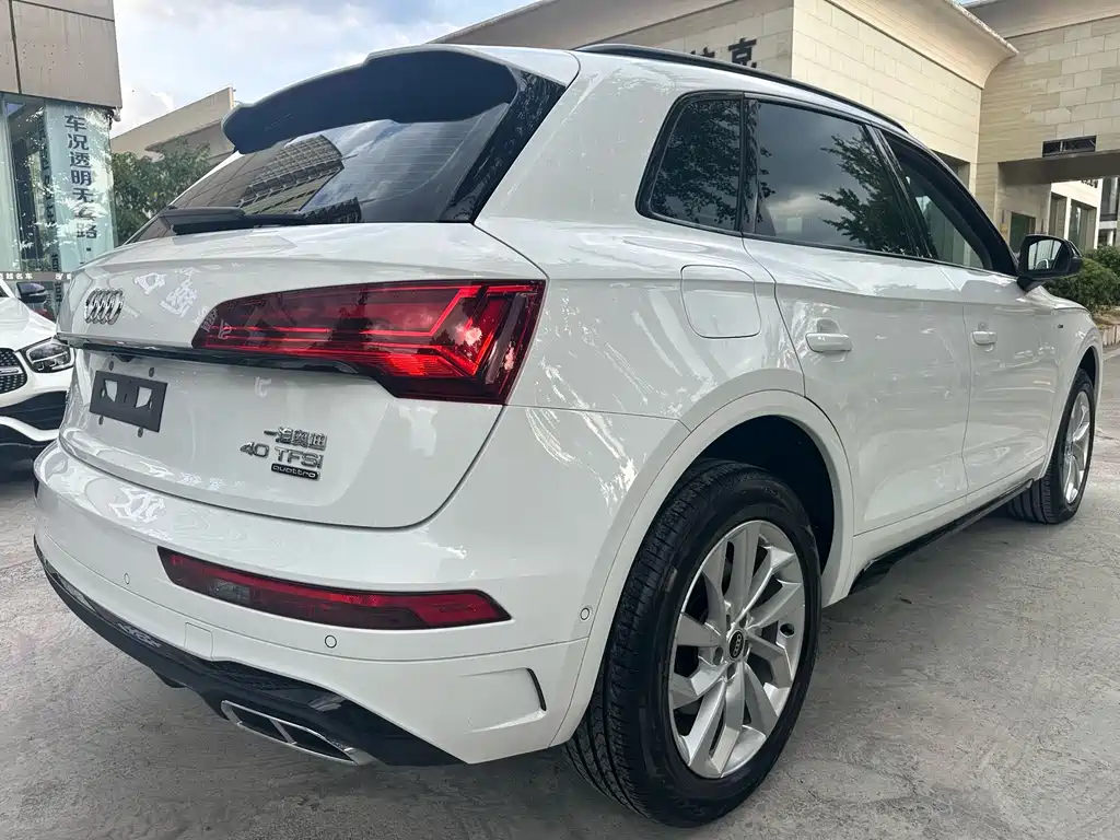 Audi Q5L — миниатюра 15