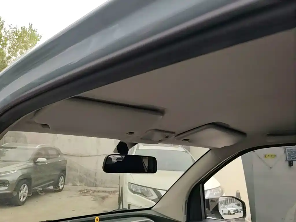 Wuling MINIEV — миниатюра 18