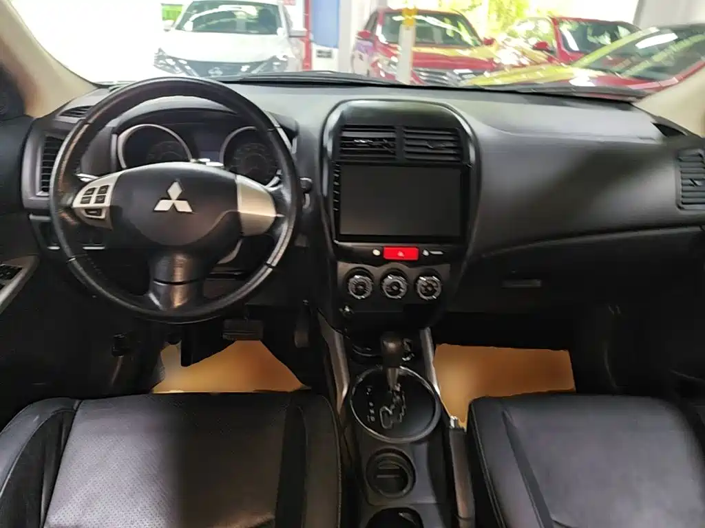 Mitsubishi ASX — миниатюра 10