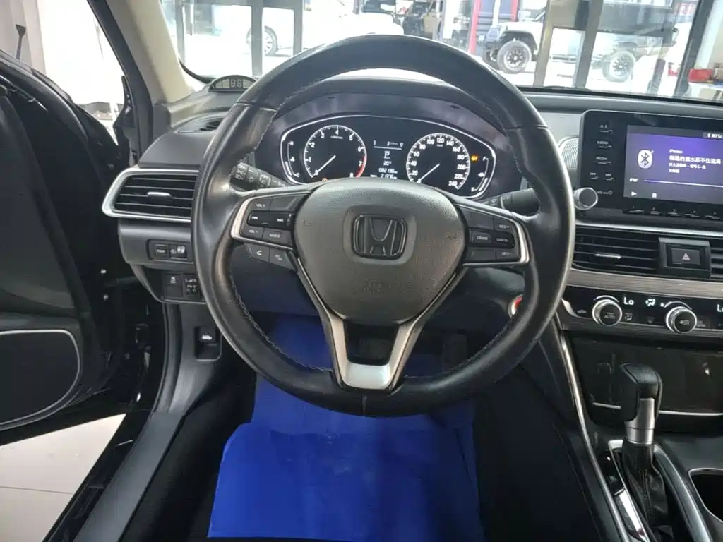 Honda Accord — миниатюра 11