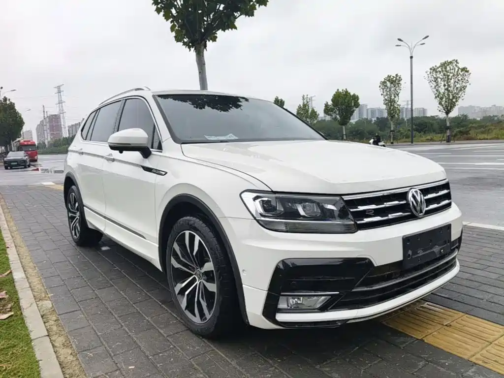 Volkswagen Tiguan L — миниатюра 4