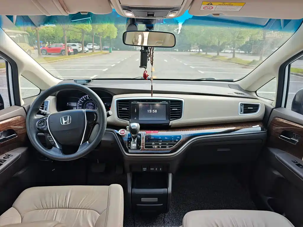 Honda Odyssey — миниатюра 4