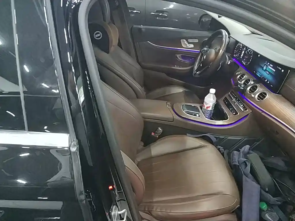 Mercedes-Benz E-Class — миниатюра 25