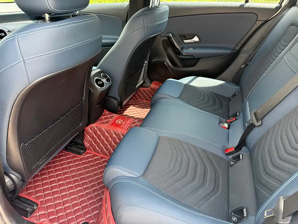 Mercedes-Benz A-Class — миниатюра 9