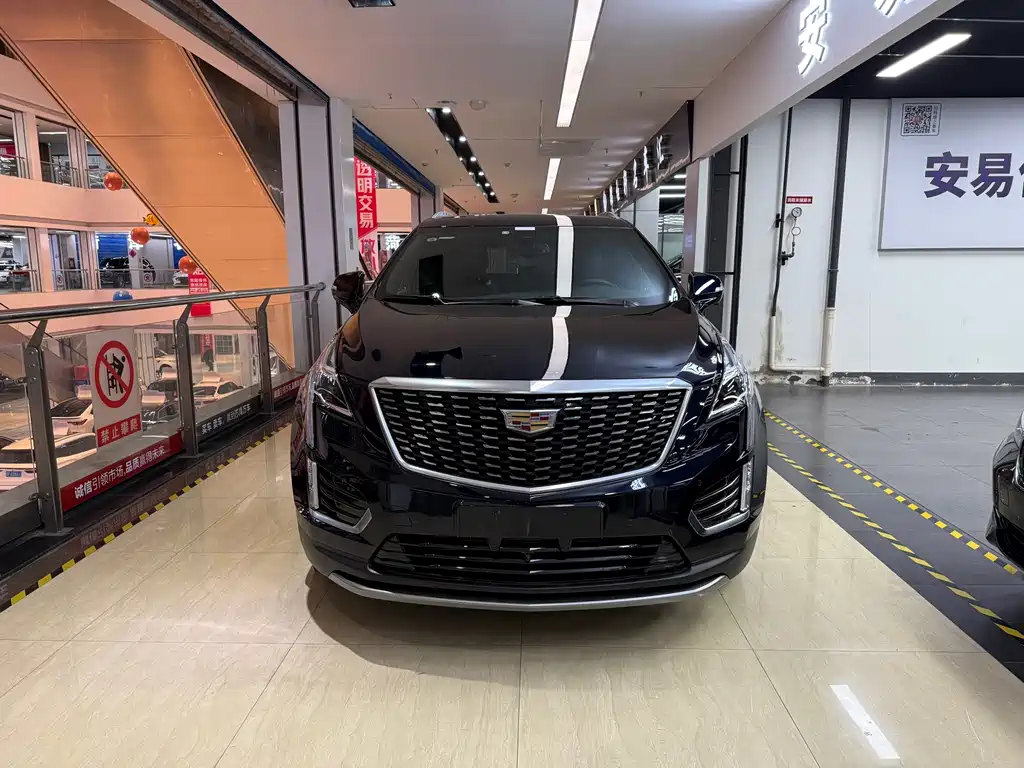 CADILLAC XT5