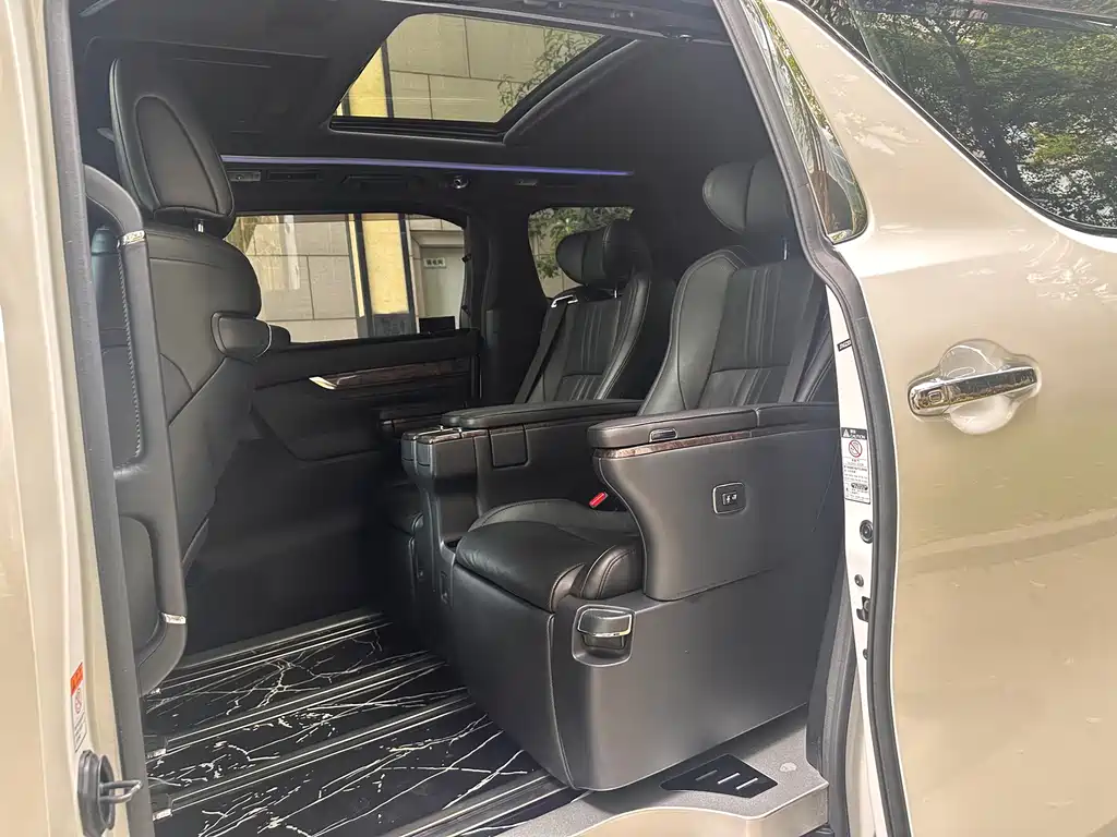 Toyota Alphard 2020 3.5L AT