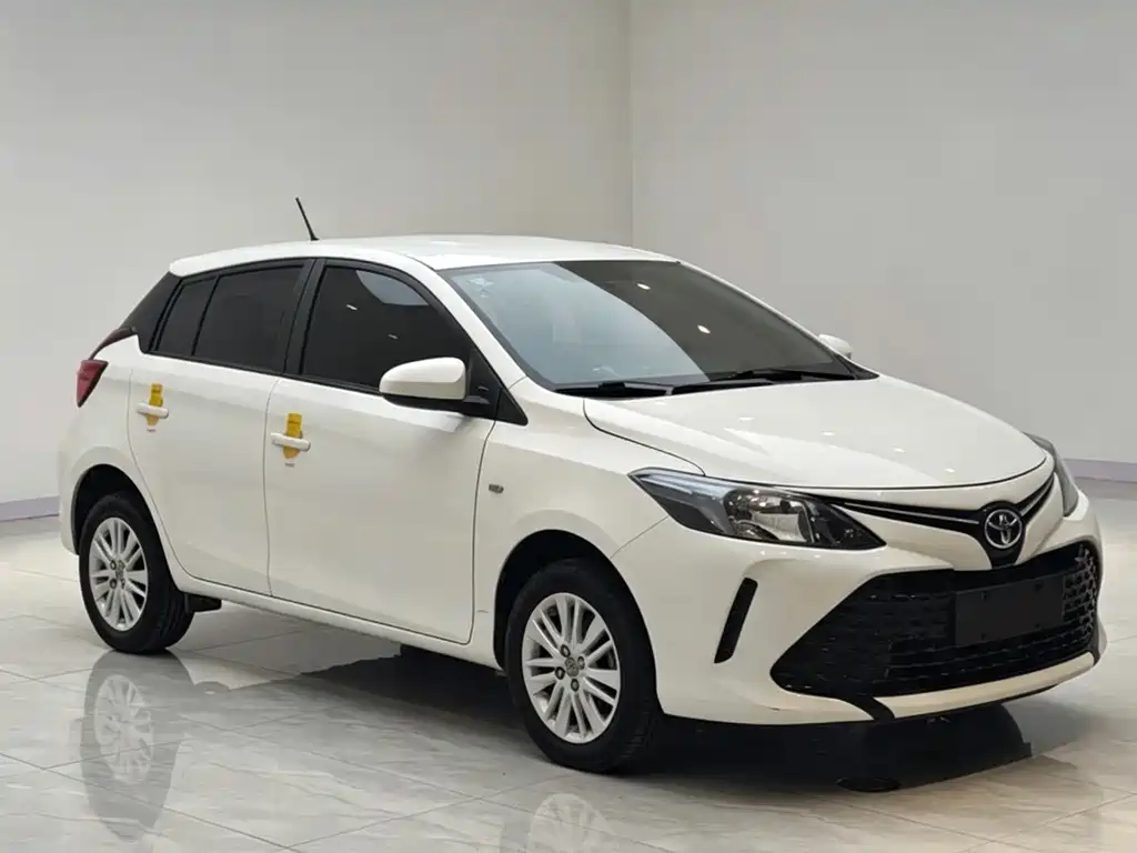 Toyota Vios FS — миниатюра 3