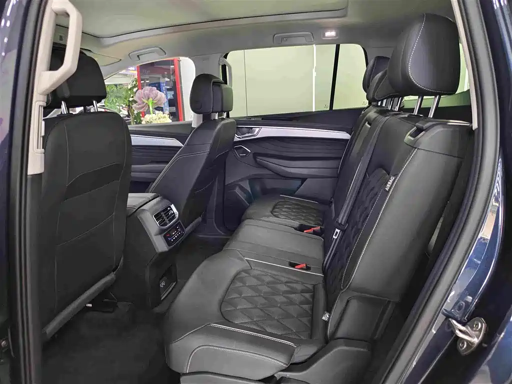 Volkswagen Talagon — миниатюра 6