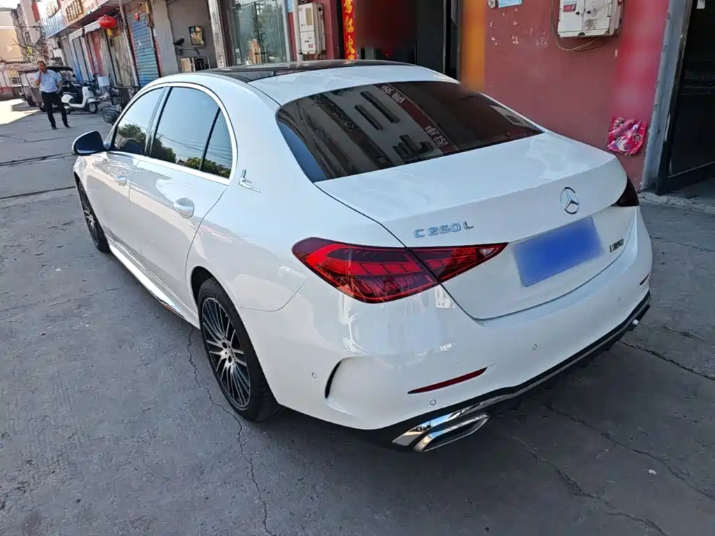 Mercedes-Benz C-Class — миниатюра 5