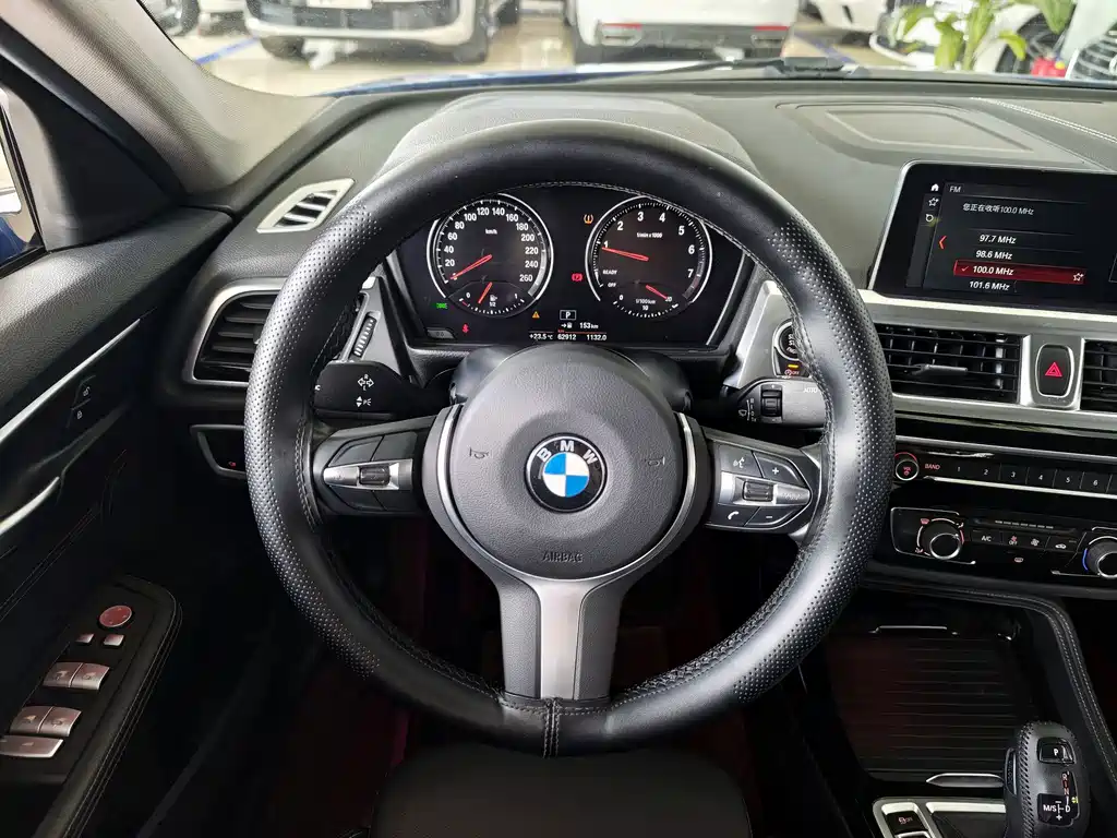 BMW 1 Series — миниатюра 8