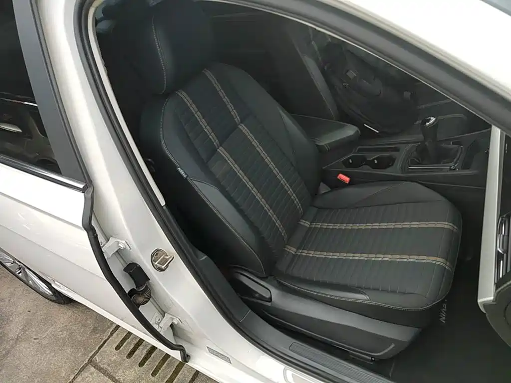 Volkswagen Lavida — миниатюра 25