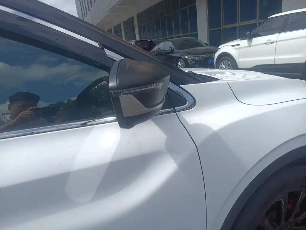 Geely Binyue — миниатюра 15