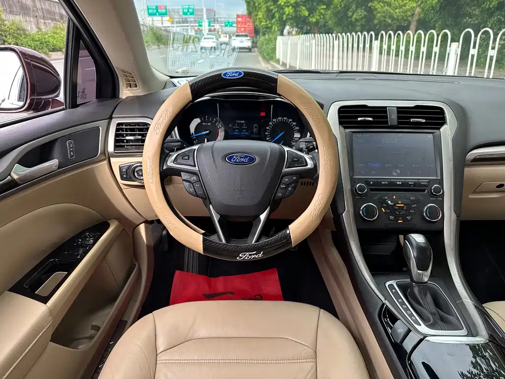 Ford Mondeo — миниатюра 10