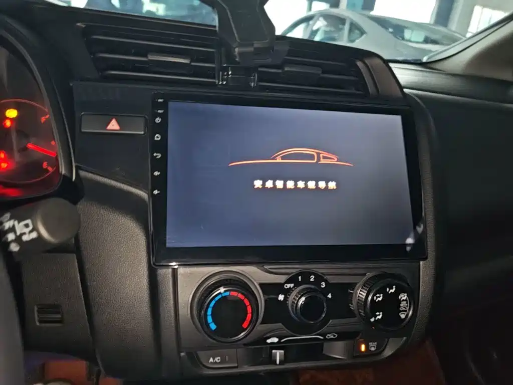 Honda Fit — миниатюра 13