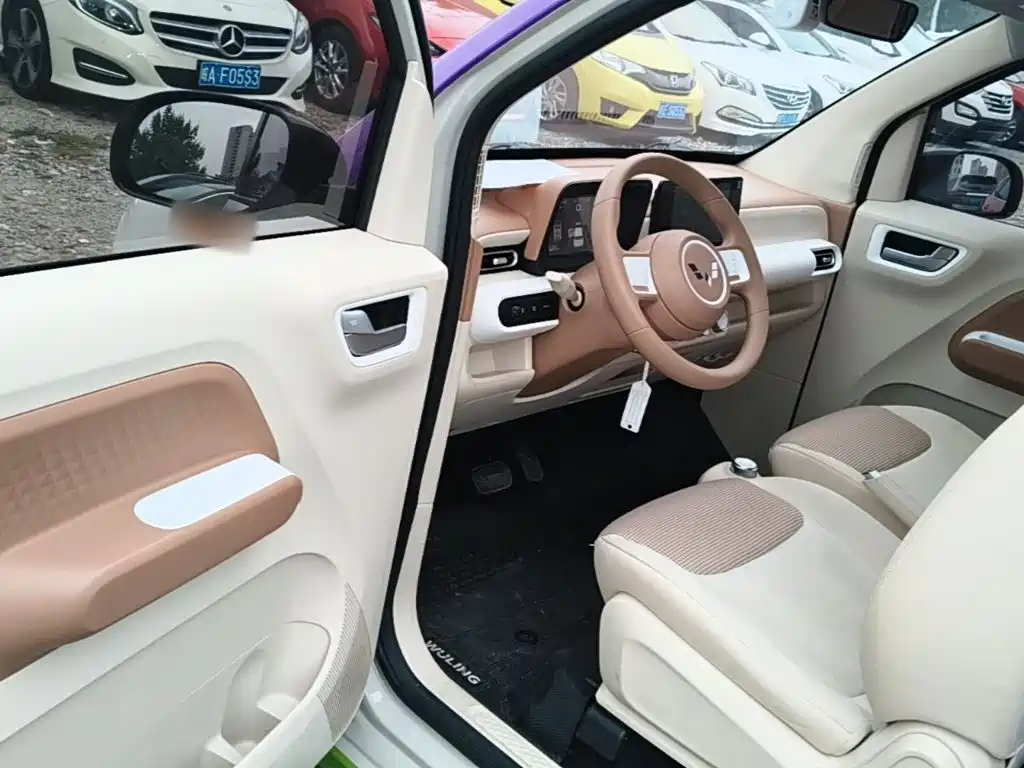 Wuling MINIEV — миниатюра 16
