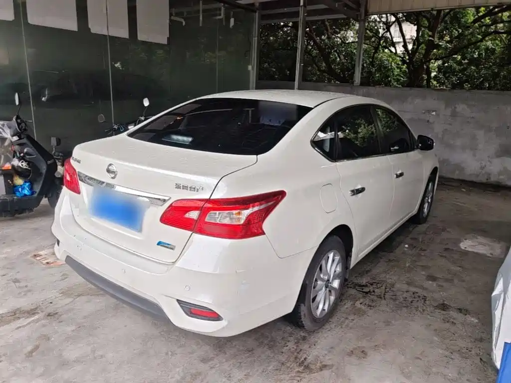 Nissan Sylphy 2018 1.6XV CVT Premium