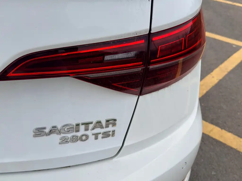Volkswagen Sagitar — миниатюра 24