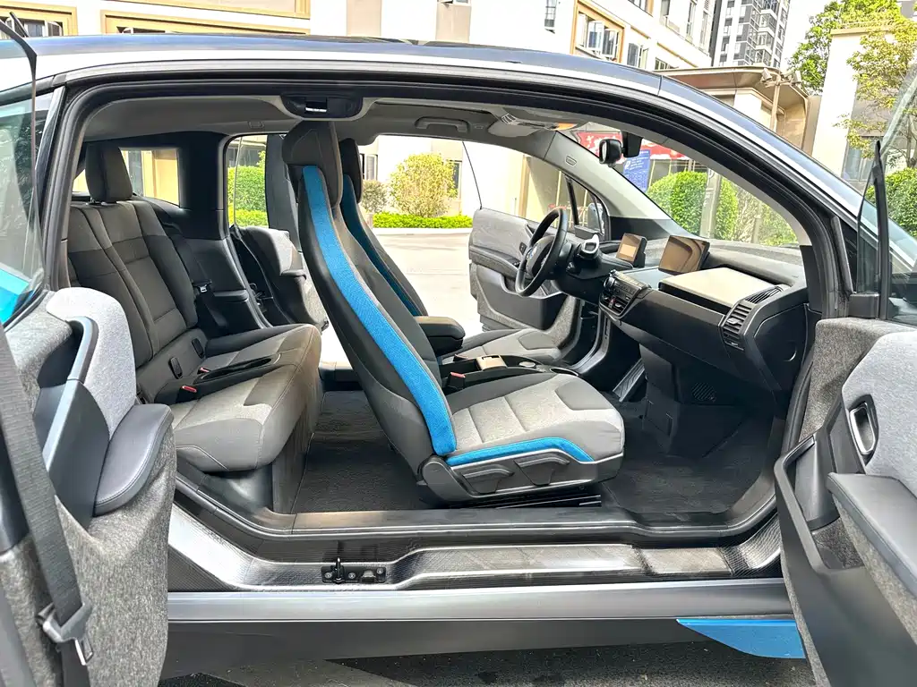 BMW i3 (Import) — миниатюра 9
