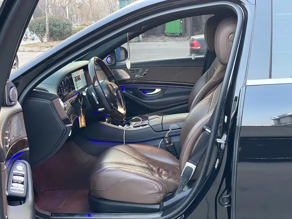 Mercedes-Benz S-Class — миниатюра 5