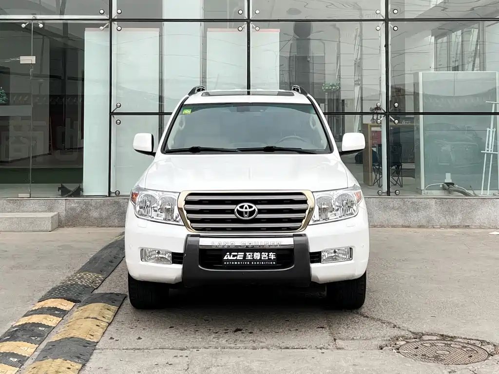 Toyota Land Cruiser 2010 4.7L AT VX
