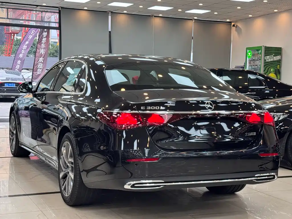Mercedes-Benz E-Class E 2026 E 300 L Fashion