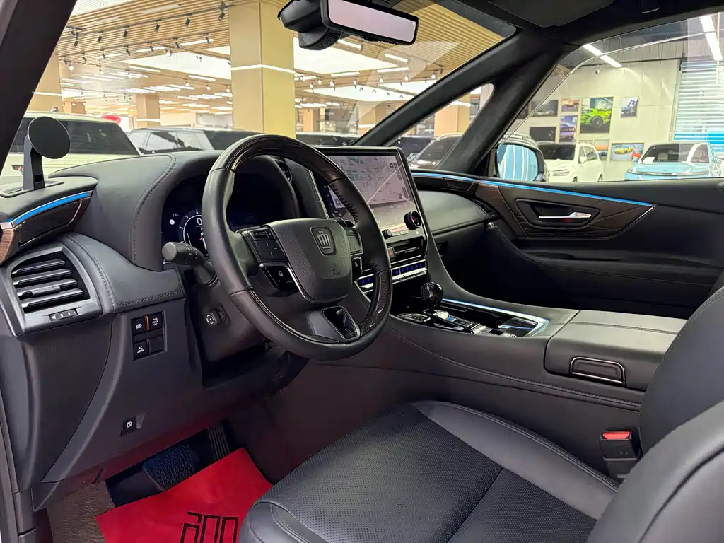 Toyota Vellfire — миниатюра 16