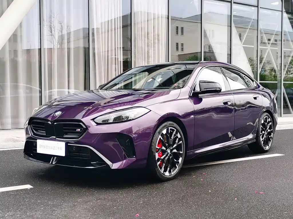 BMW M235L 2025