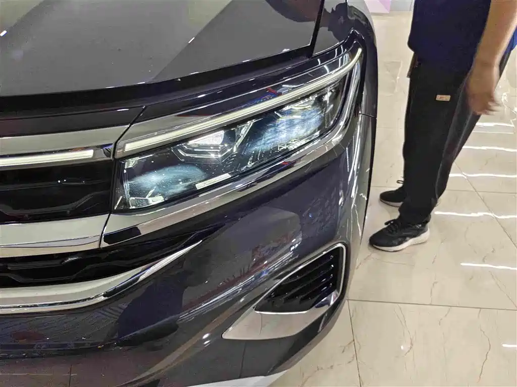 Volkswagen Talagon — миниатюра 15