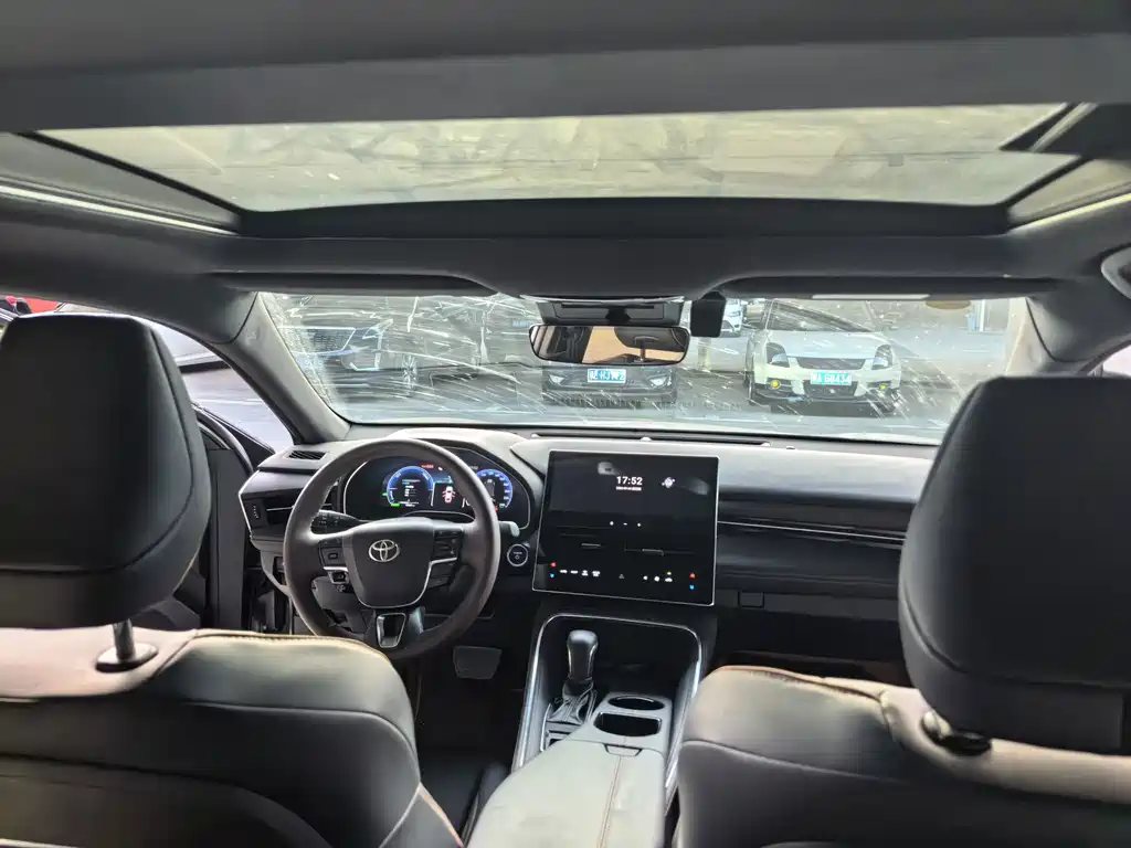Toyota Avalon — миниатюра 6