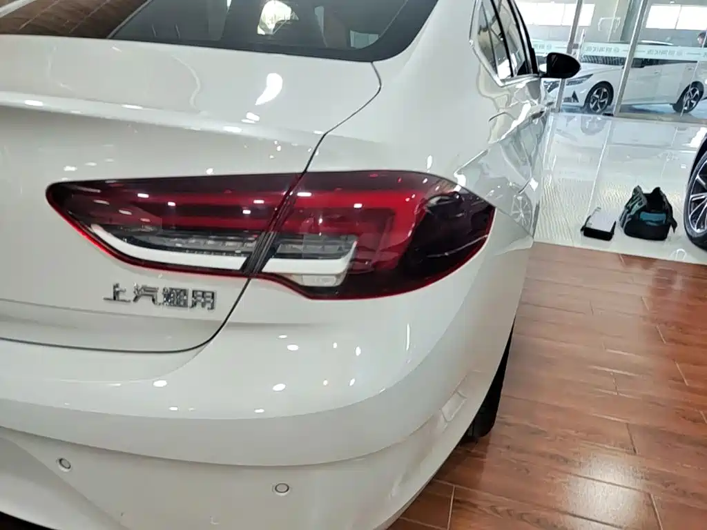 Buick Regal — миниатюра 8