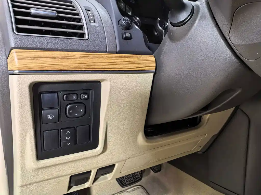 Toyota Prado — миниатюра 14
