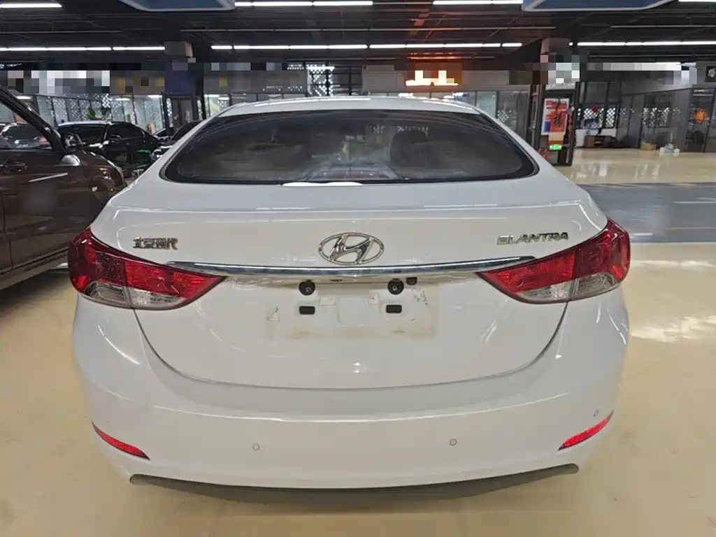Hyundai Elantra Langdong — миниатюра 6