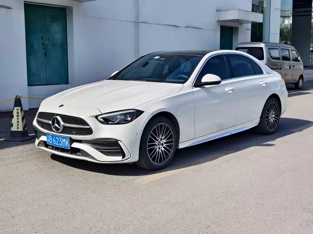 Mercedes-Benz C-Class 2022
