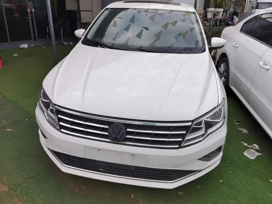 Volkswagen Jetta — миниатюра 2